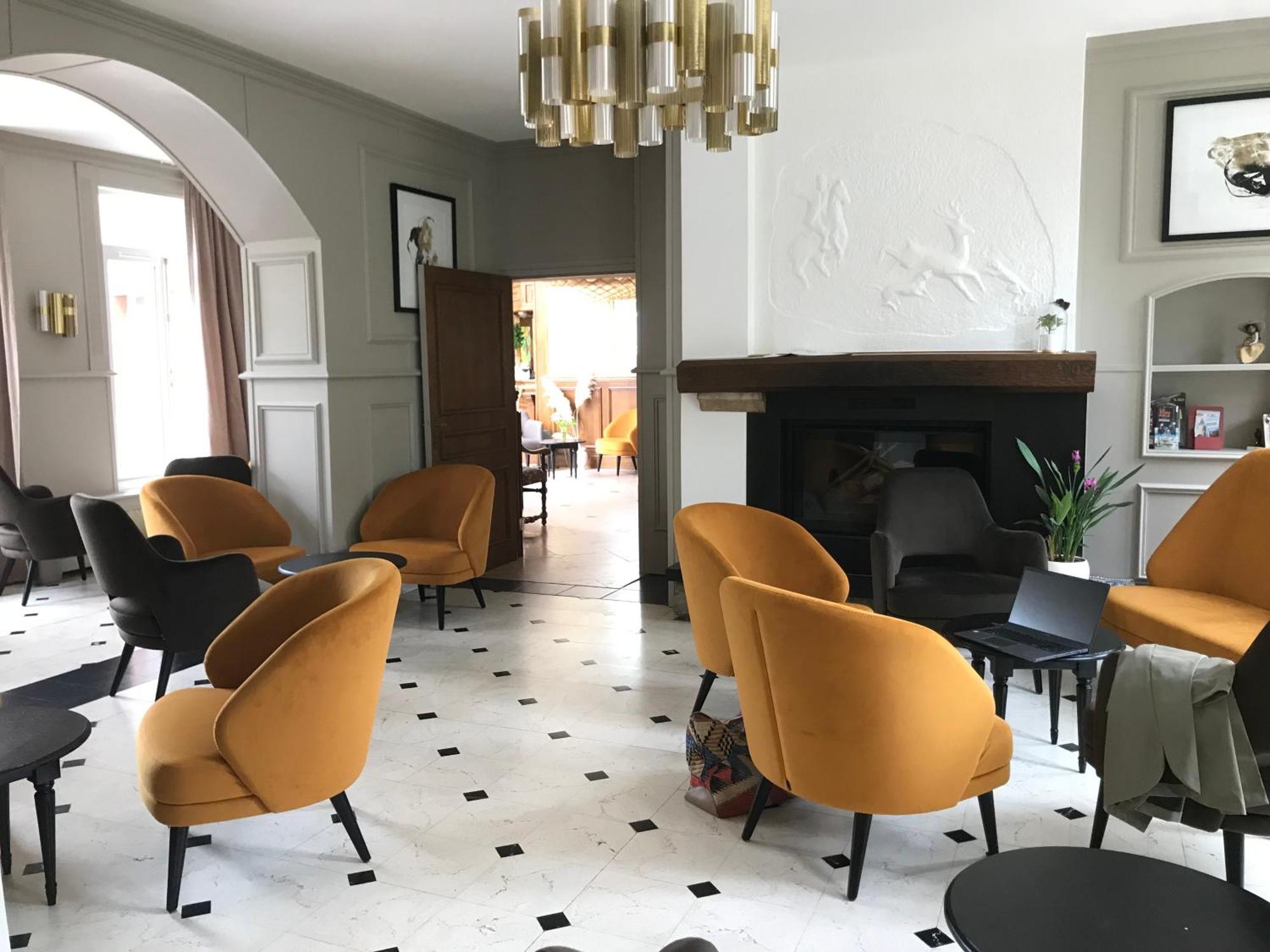 Logis Hotel & Restaurant - Le Chateau Des Tourelles 3 Etoiles Le Wast Exterior foto